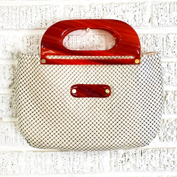 Vintage 1920's Whiting & Davis Co White Mesh Purse - Picture 2 of 9